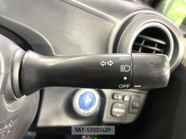 Toyota AQUA 2012-01 7720673-6
