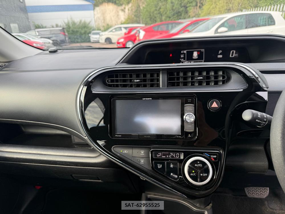 Toyota AQUA 2018-07 1184003-20