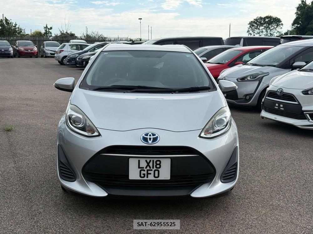 Toyota AQUA 2018-07 1184003-7