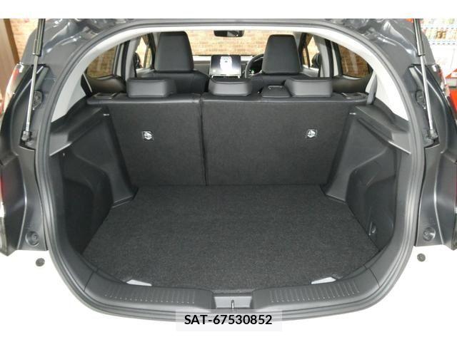 Toyota AQUA 2025-04 7720542-11