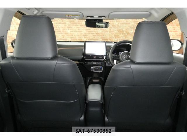 Toyota AQUA 2025-04 7720542-14