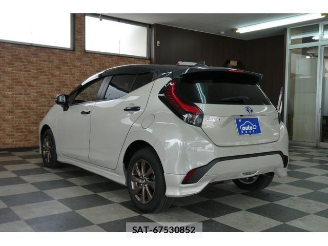 Toyota AQUA 2025-04 7720542-1