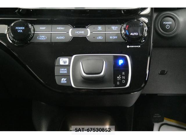 Toyota AQUA 2025-04 7720542-19