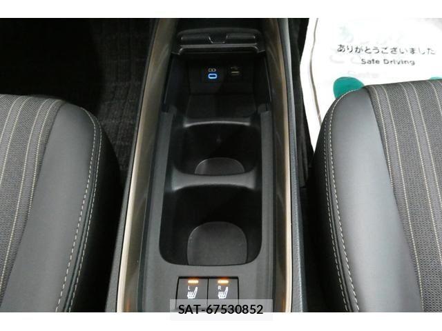 Toyota AQUA 2025-04 7720542-20