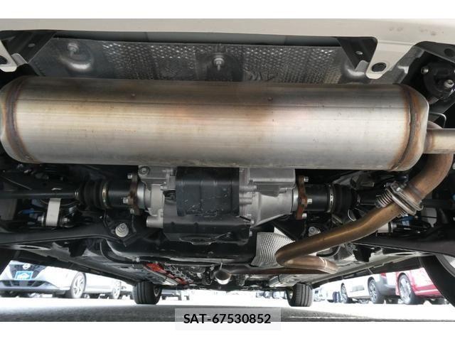 Toyota AQUA 2025-04 7720542-27
