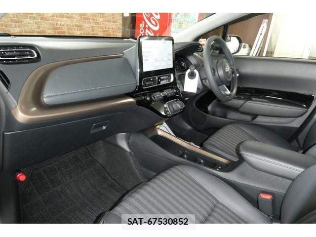Toyota AQUA 2025-04 7720542-5