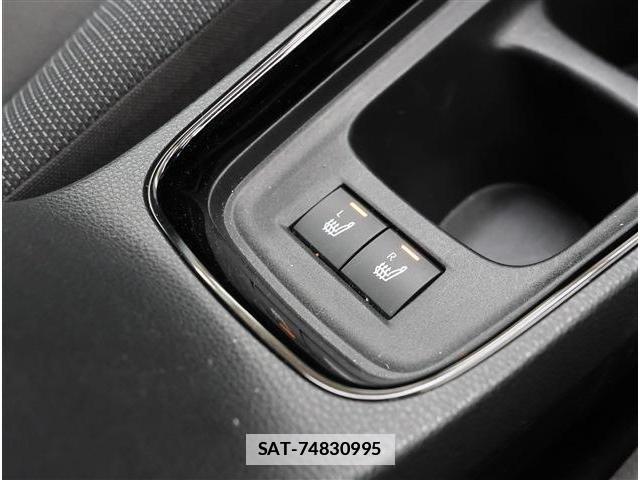 Toyota AQUA 2023-03 7720564-11