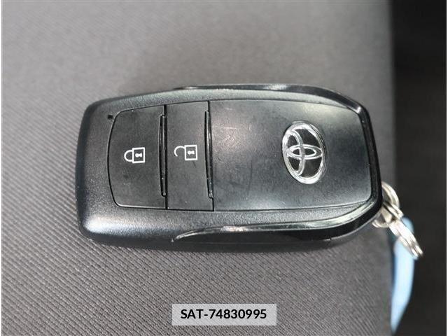 Toyota AQUA 2023-03 7720564-16