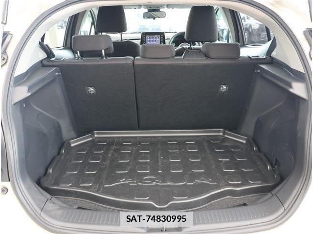 Toyota AQUA 2023-03 7720564-17