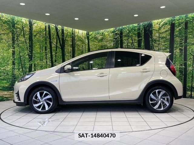 Toyota AQUA 2018-12 7720610-10