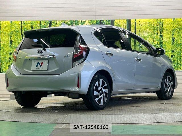 Toyota AQUA 2020-01 7720588-16