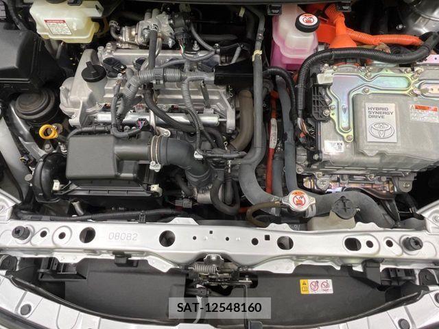 Toyota AQUA 2020-01 7720588-17