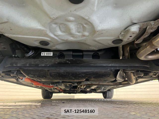 Toyota AQUA 2020-01 7720588-18
