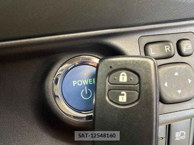 Toyota AQUA 2020-01 7720588-6