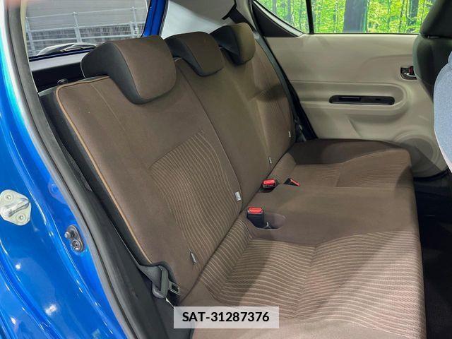Toyota AQUA 2012-12 7720712-10