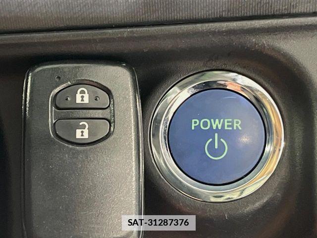 Toyota AQUA 2012-12 7720712-7
