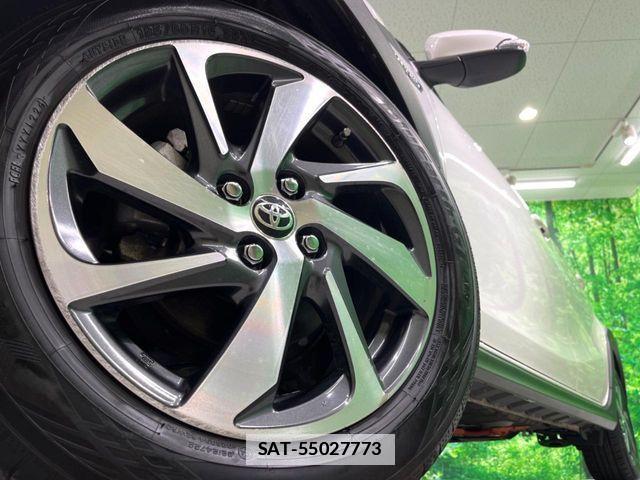 Toyota AQUA 2018-06 7782591-14