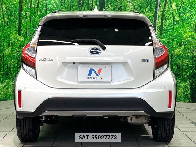 Toyota AQUA 2018-06 7782591-16