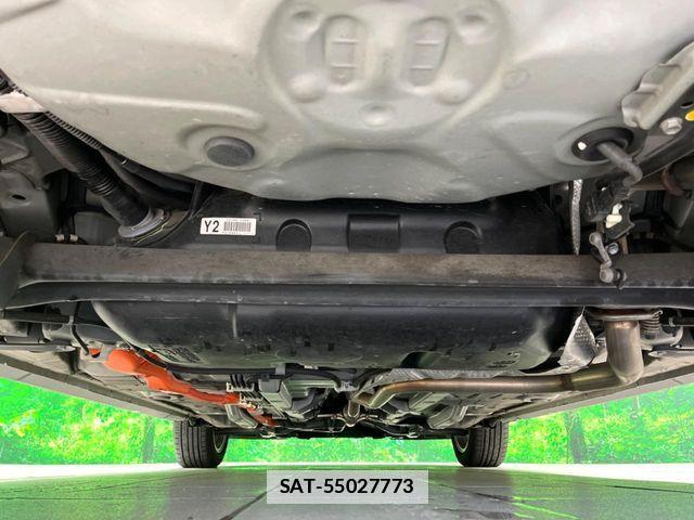 Toyota AQUA 2018-06 7782591-18