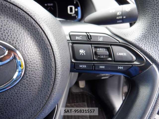 Toyota AQUA 2022-04 7782599-12