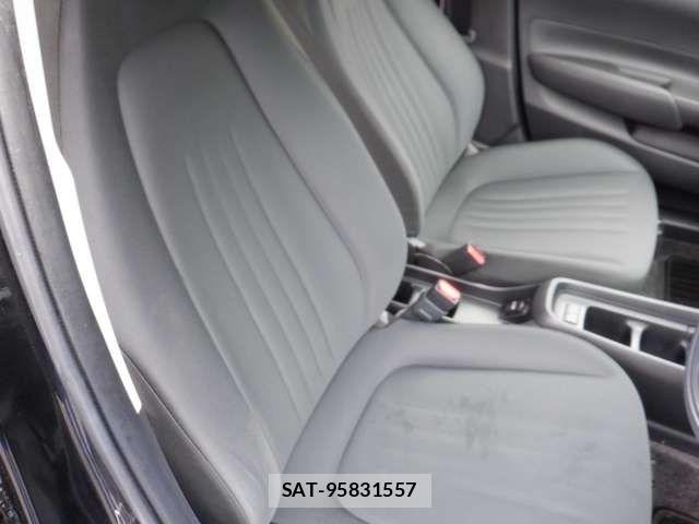 Toyota AQUA 2022-04 7782599-7
