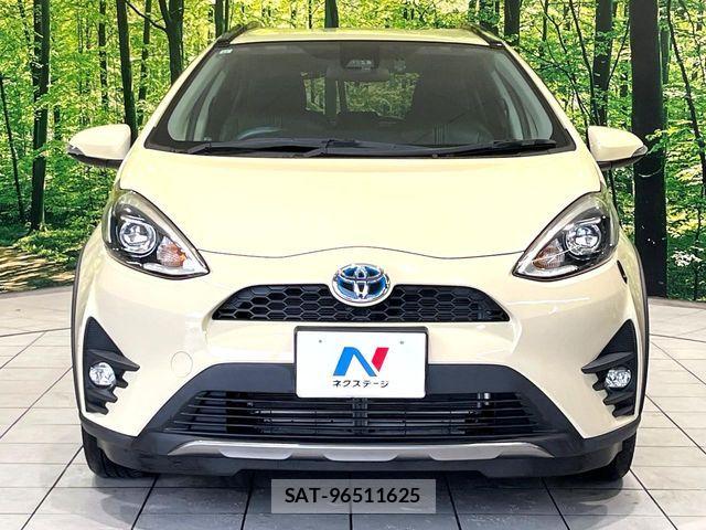 Toyota AQUA 2018-02 7782577-13