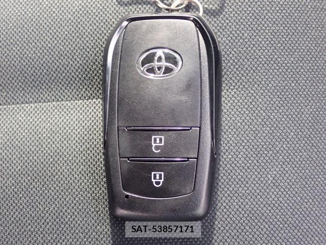 Toyota AQUA 2023-05 7782593-13