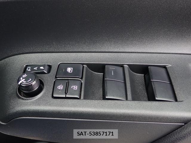 Toyota AQUA 2023-05 7782593-8