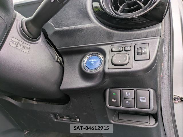 Toyota AQUA 2017-10 7782568-12