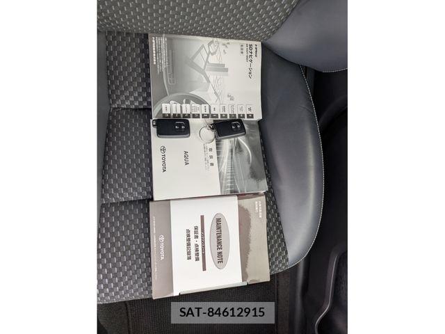 Toyota AQUA 2017-10 7782568-14