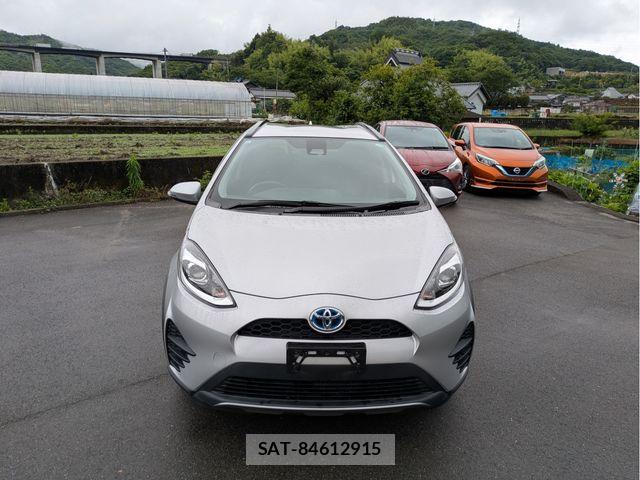 Toyota AQUA 2017-10 7782568-1