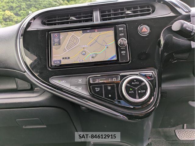 Toyota AQUA 2017-10 7782568-6
