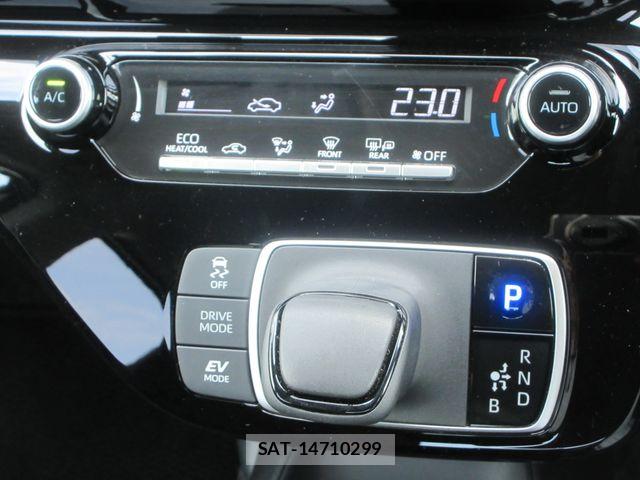 Toyota AQUA 2023-09 7782606-10