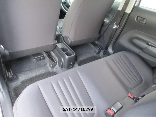 Toyota AQUA 2023-09 7782606-14