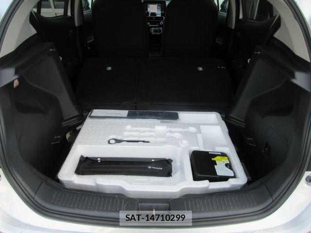Toyota AQUA 2023-09 7782606-18