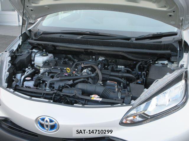 Toyota AQUA 2023-09 7782606-22