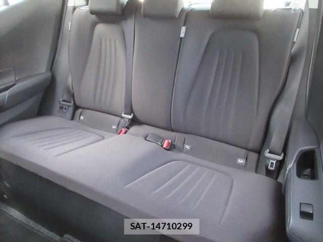 Toyota AQUA 2023-09 7782606-28