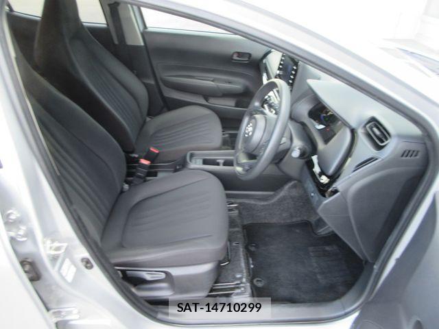 Toyota AQUA 2023-09 7782606-3