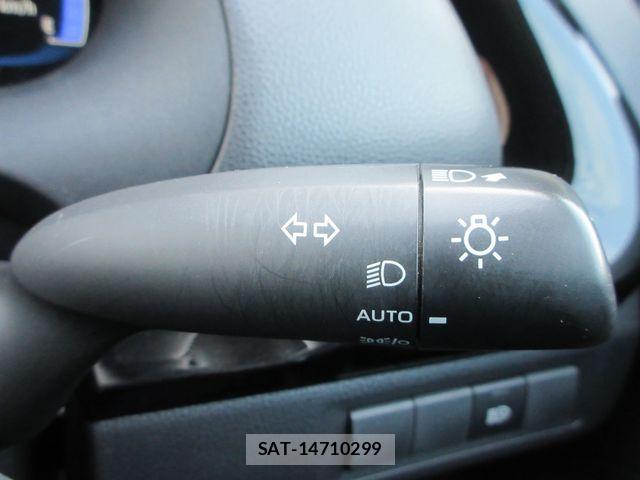 Toyota AQUA 2023-09 7782606-6