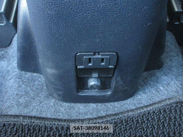 Toyota AQUA 2023-09 7782607-14