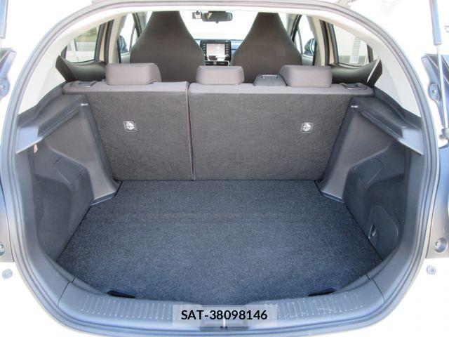 Toyota AQUA 2023-09 7782607-15