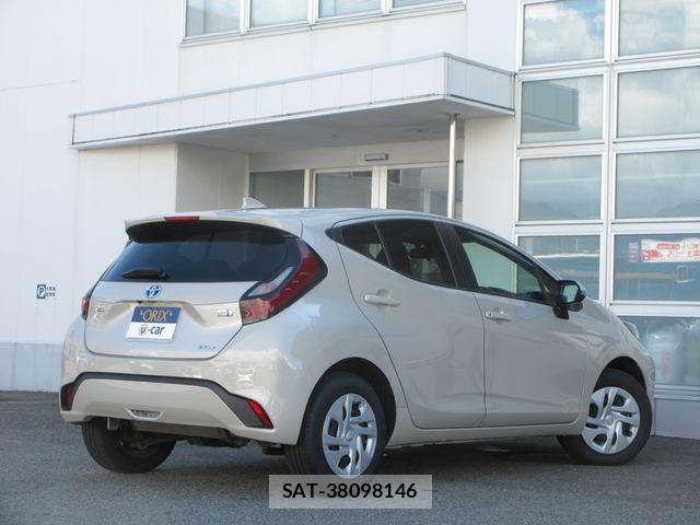 Toyota AQUA 2023-09 7782607-2