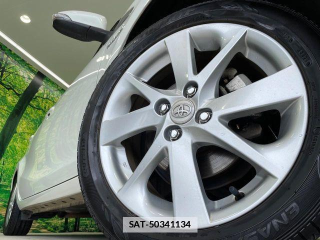 Toyota AQUA 2012-05 7782535-11