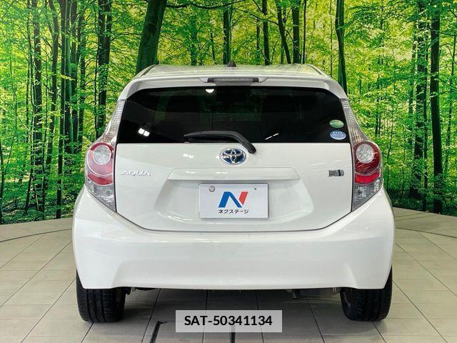 Toyota AQUA 2012-05 7782535-14