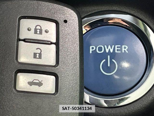 Toyota AQUA 2012-05 7782535-3