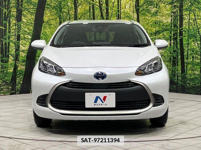 Toyota AQUA 2025-02 7782613-14