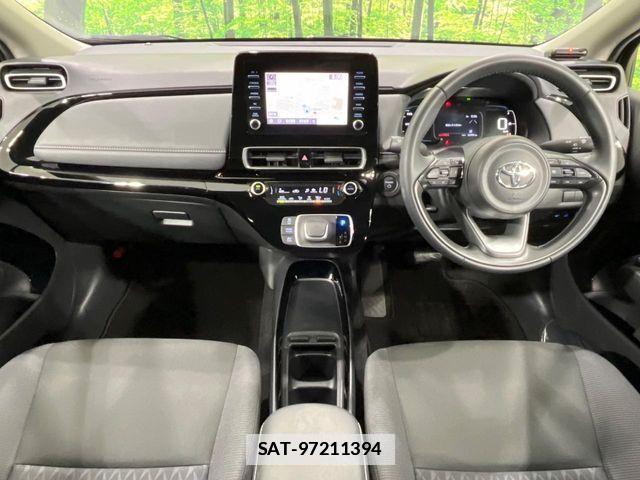 Toyota AQUA 2025-02 7782613-1