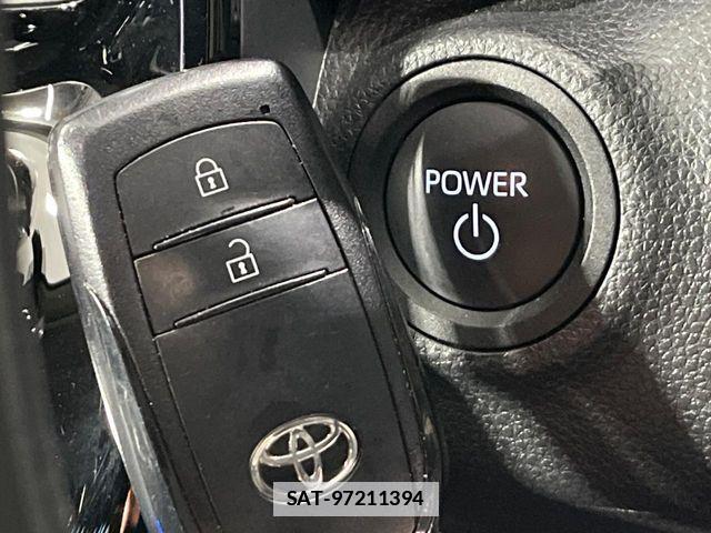 Toyota AQUA 2025-02 7782613-7
