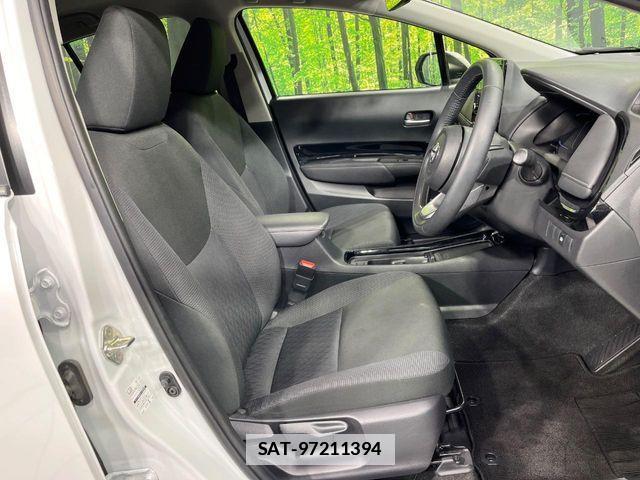 Toyota AQUA 2025-02 7782613-8
