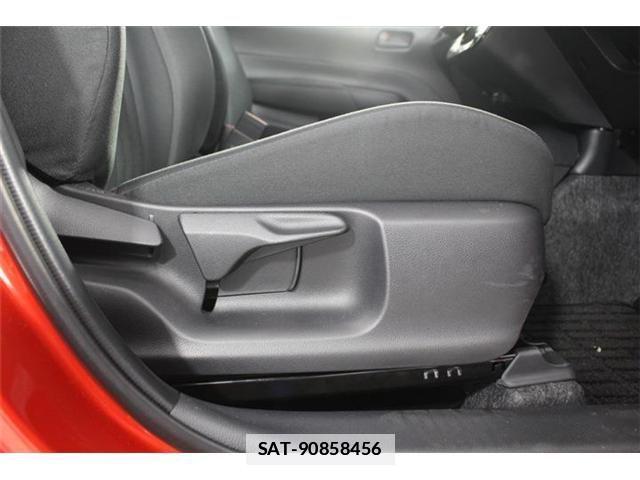 Toyota AQUA 2026-02 7782619-25
